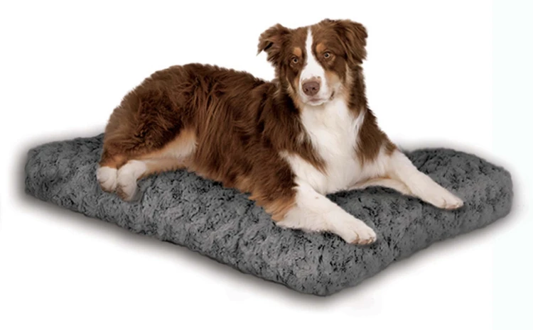 MW_2016_Ombre-Swirl-Grey-dog_hr.jpg