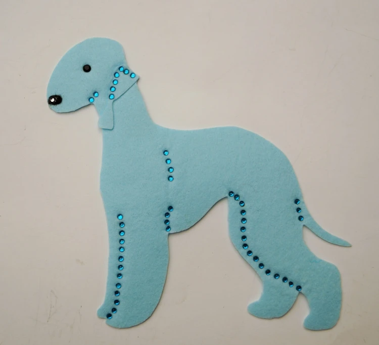 Bedlington terrier niebieski filc.jpg