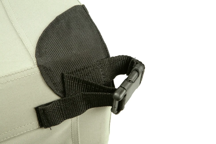 SoftKennel_seatbelt_straps.jpg