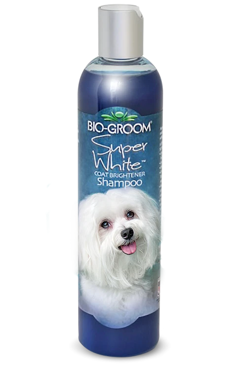 biogroom_dog_shampoo_superwhite_12oz-700x1080.jpg