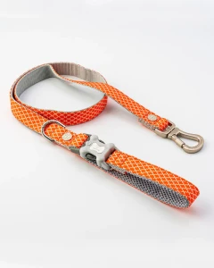 Smycz Orange Geometric Printed HHL10050-M/L – Pomarańczowa geometryczna 1,2 m – marki Hugo & Hudson 